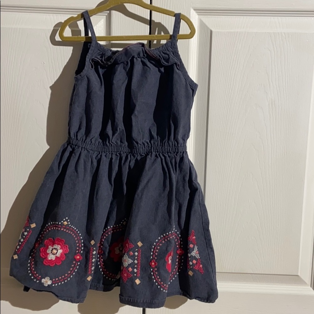 Girls dress with embroidery accent